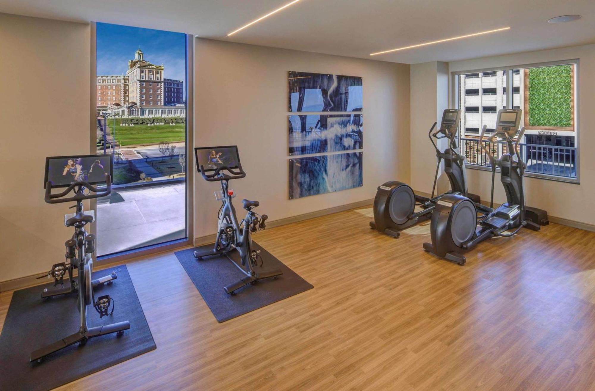 Embassy Suites By Hilton Virginia Beach Oceanfront Resort ภายนอก รูปภาพ